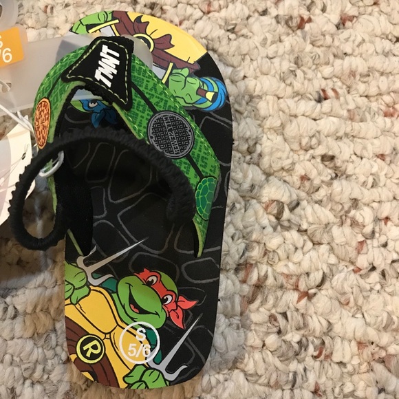 Flip flops size 5/6 - Picture 5 of 9